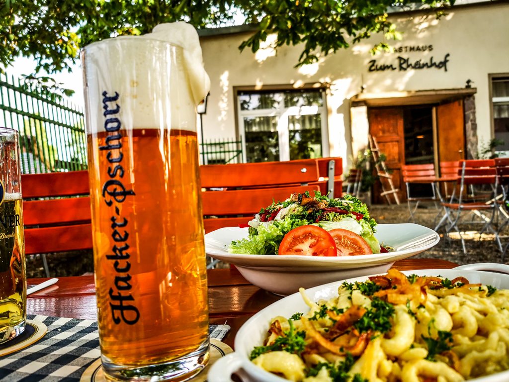 Beer garden Gasthaus Zum Rheinhof