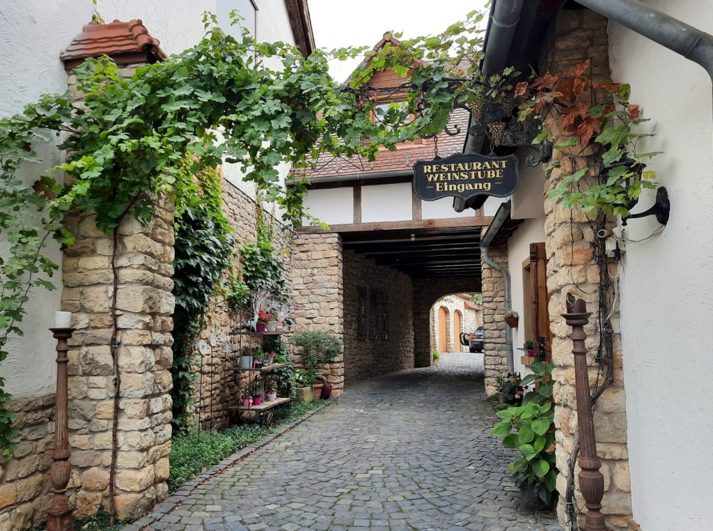 Entrance to the Gorumetrestaurant Alter Weinkeller