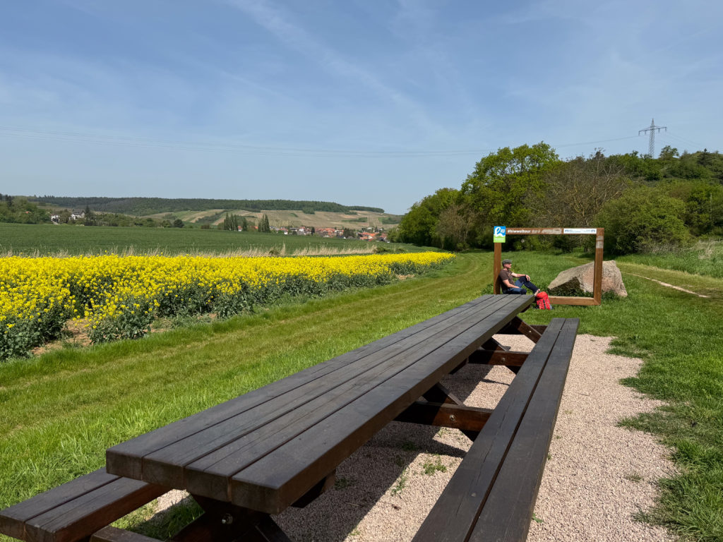 The Iber Weg rest area near Frei-Laubersheim with the wine table