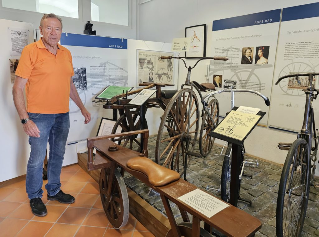 Fietsmuseum Rheinhessen - Museumdirecteur Emil Busch