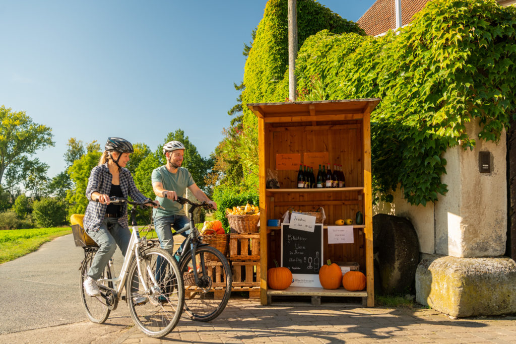 Fietsen in de herfst in Rheinhessen - verkoopstands