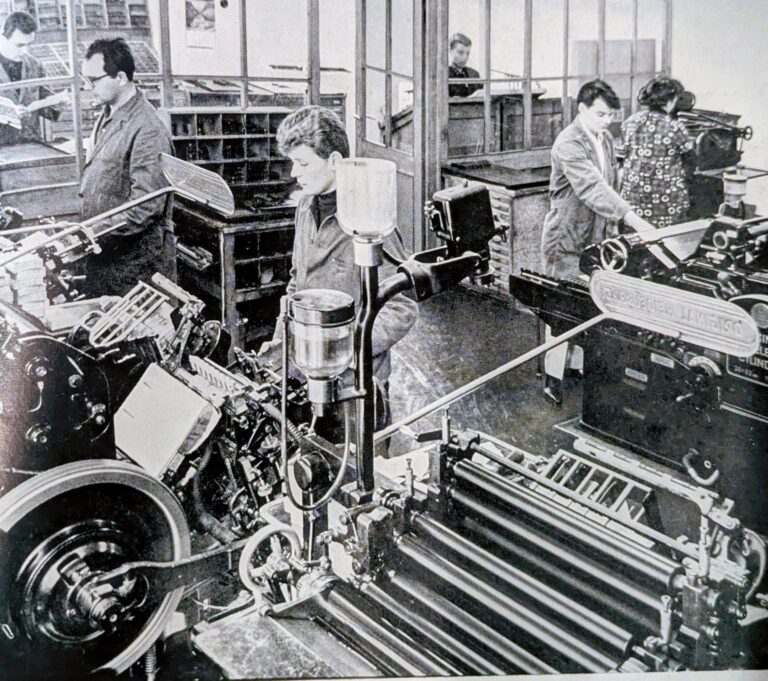 In the mid-1960s, 90 percent of the population worked in Oppenheim. Small and medium-sized businesses, such as the Grentz printing works, provided a considerable number of jobs.
