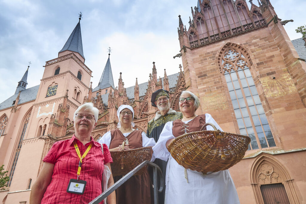 The Oppenheim time travelers: (from left) Mechthild Zink, Ulrike and Jürgen Franz and Ulla Eisenhardt.