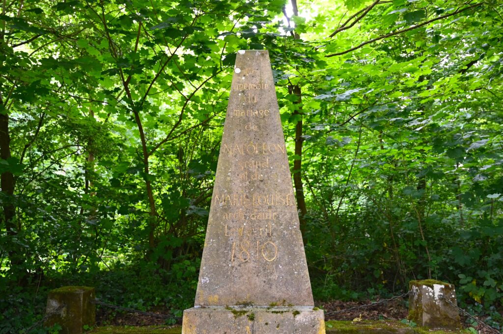 Pierre historique de Napoléon dans la forêt de Vorholz